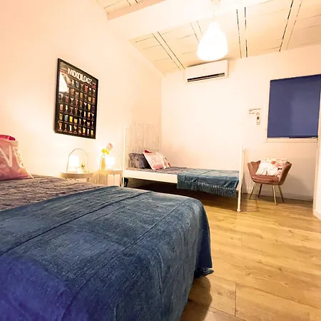 Hostal Gothic Near The Beach *
